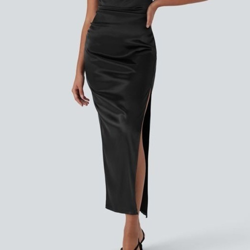NWT Halara Womens 2 in 1 Faux Leather Midi Skirt Size S Black Fleece Lined Slit
